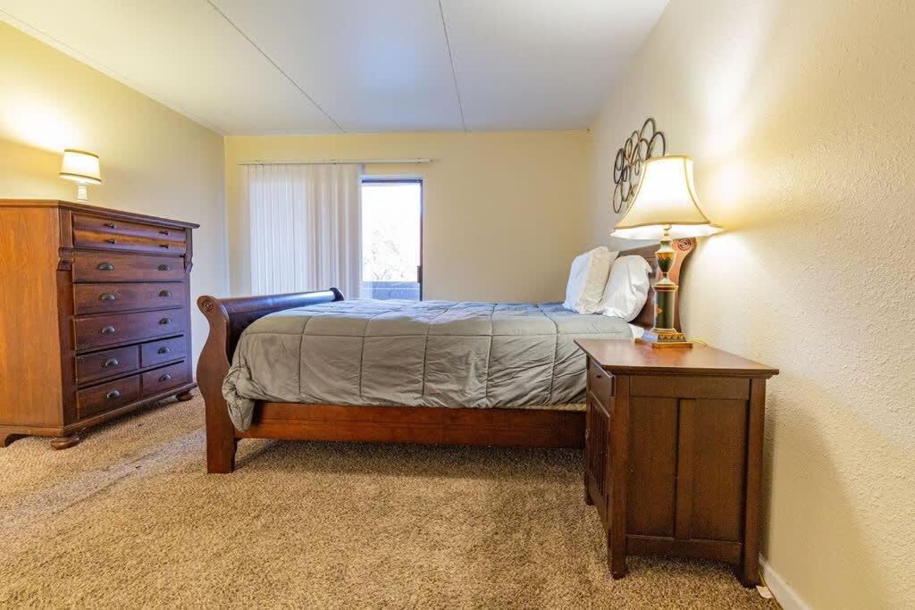 2-Bed, 1-Bath Apartment Near I-24, Great Location Chattanooga Exterior foto